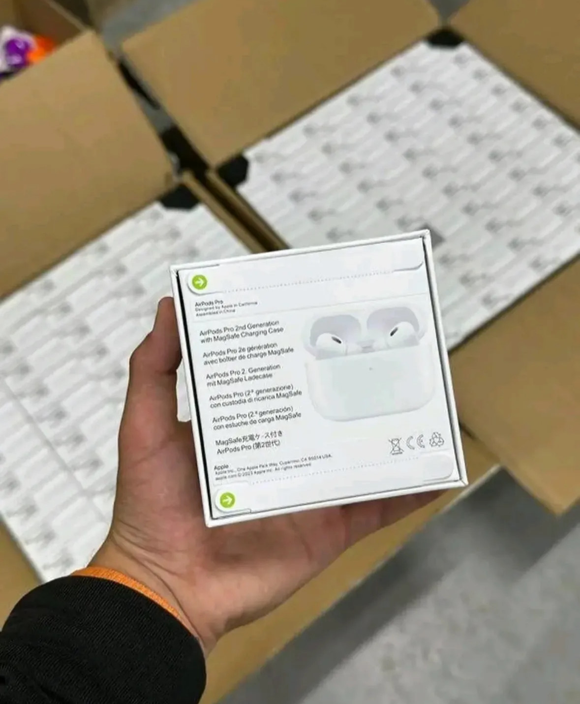 Buy AirPods Liquidation Pallets (100+ Units From $950 – Apple Returns)